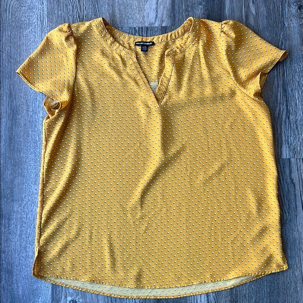 Hilary Radley Top Yellow V Neck Blouse Size Large Polka Dots Cap Sleeve Womens